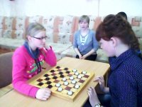Соревнования по шашкам и игре дартс 05